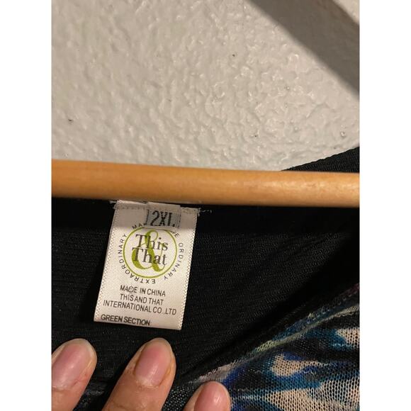 Womens Tunic Top Size 2X Wool Blend Mixed Media Abstract Stretch Art to Wear - Picture 2 of 7